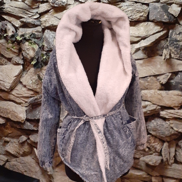 36 point 5 acid wash jacket - Picture 3 of 7